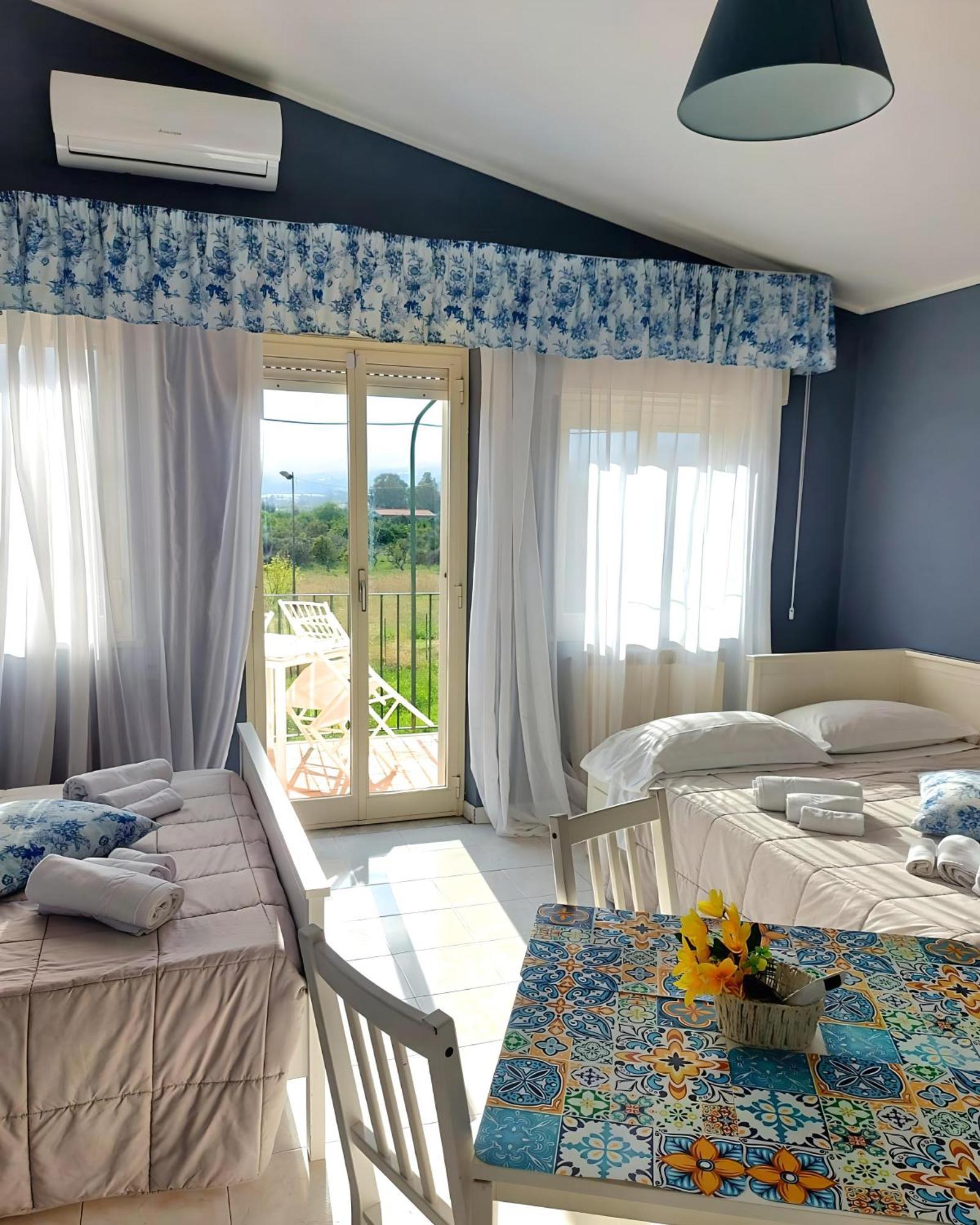 Villa Nadira Giardini Naxos Esterno foto