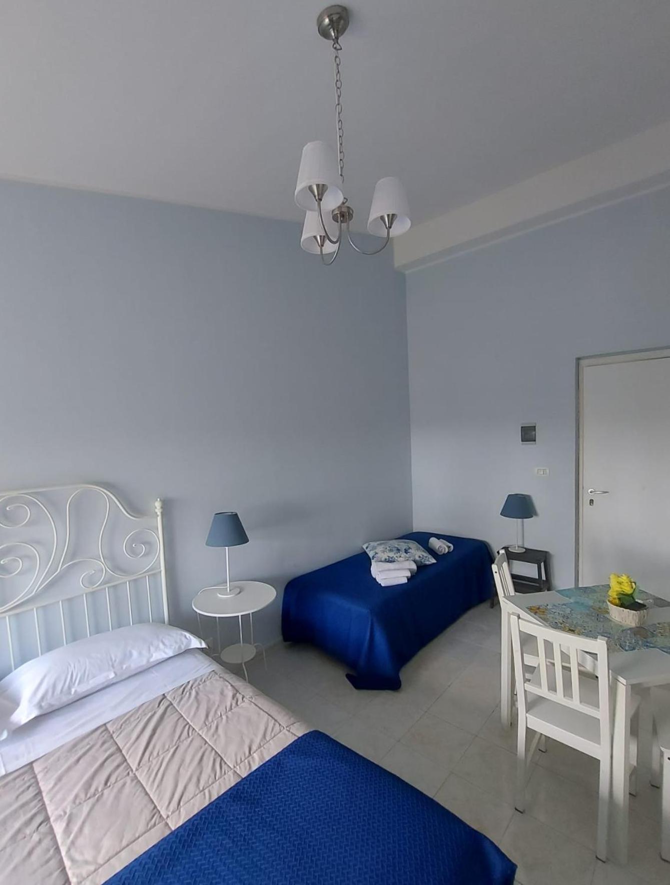 Villa Nadira Giardini Naxos Esterno foto