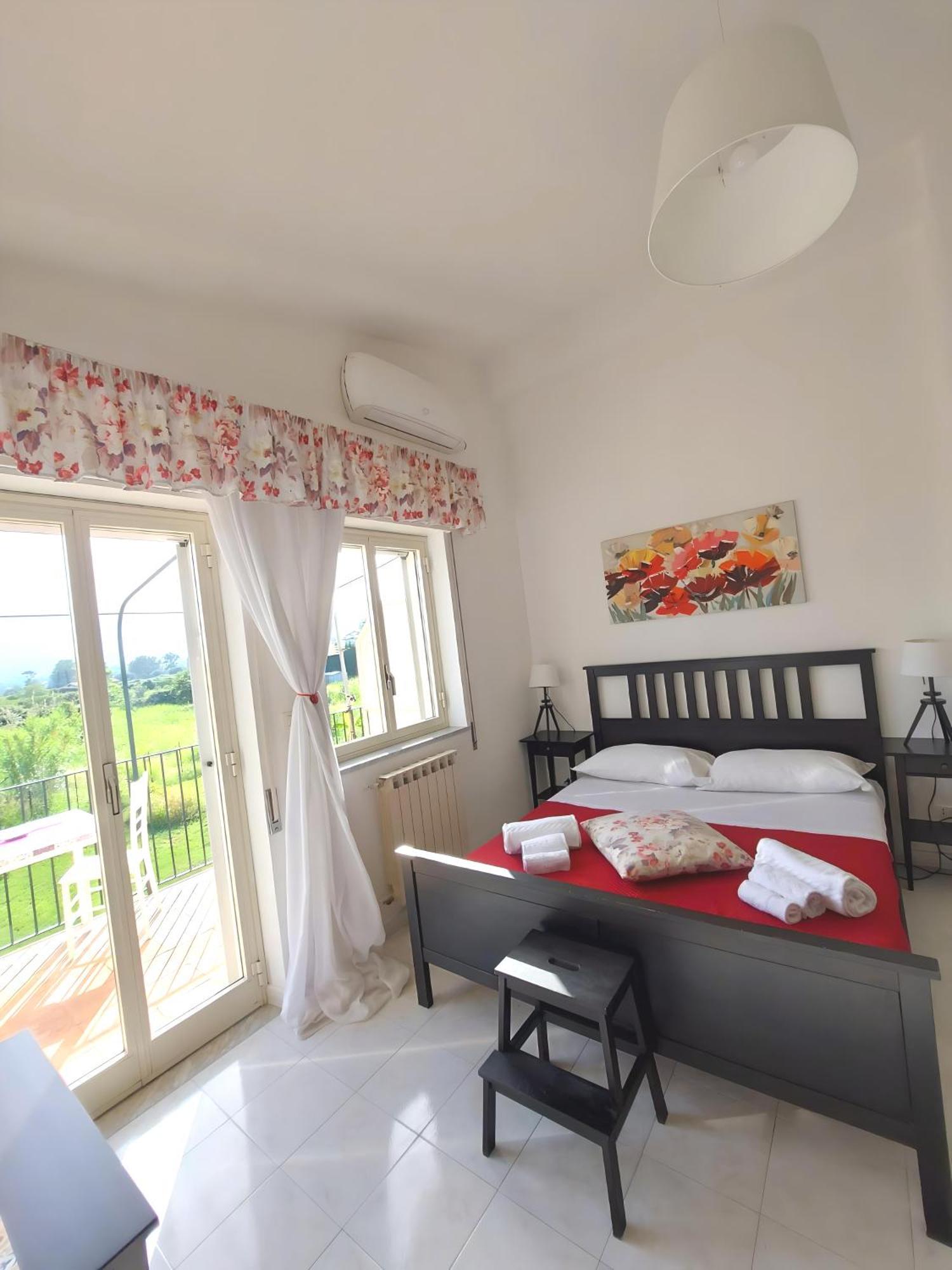 Villa Nadira Giardini Naxos Esterno foto
