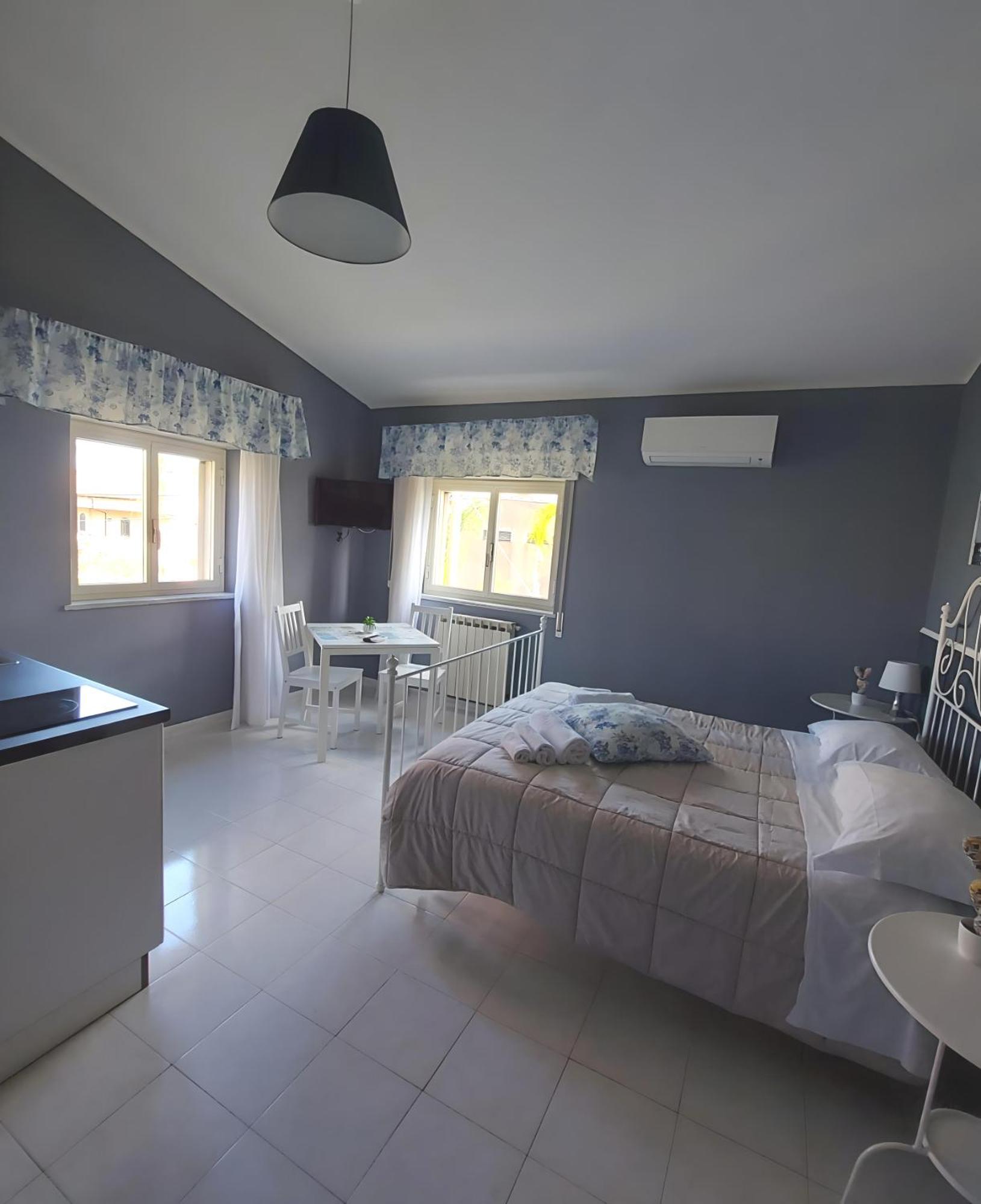 Villa Nadira Giardini Naxos Esterno foto