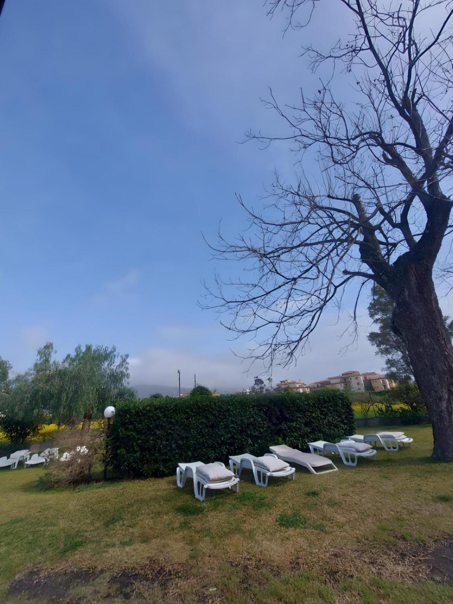 Villa Nadira Giardini Naxos Esterno foto