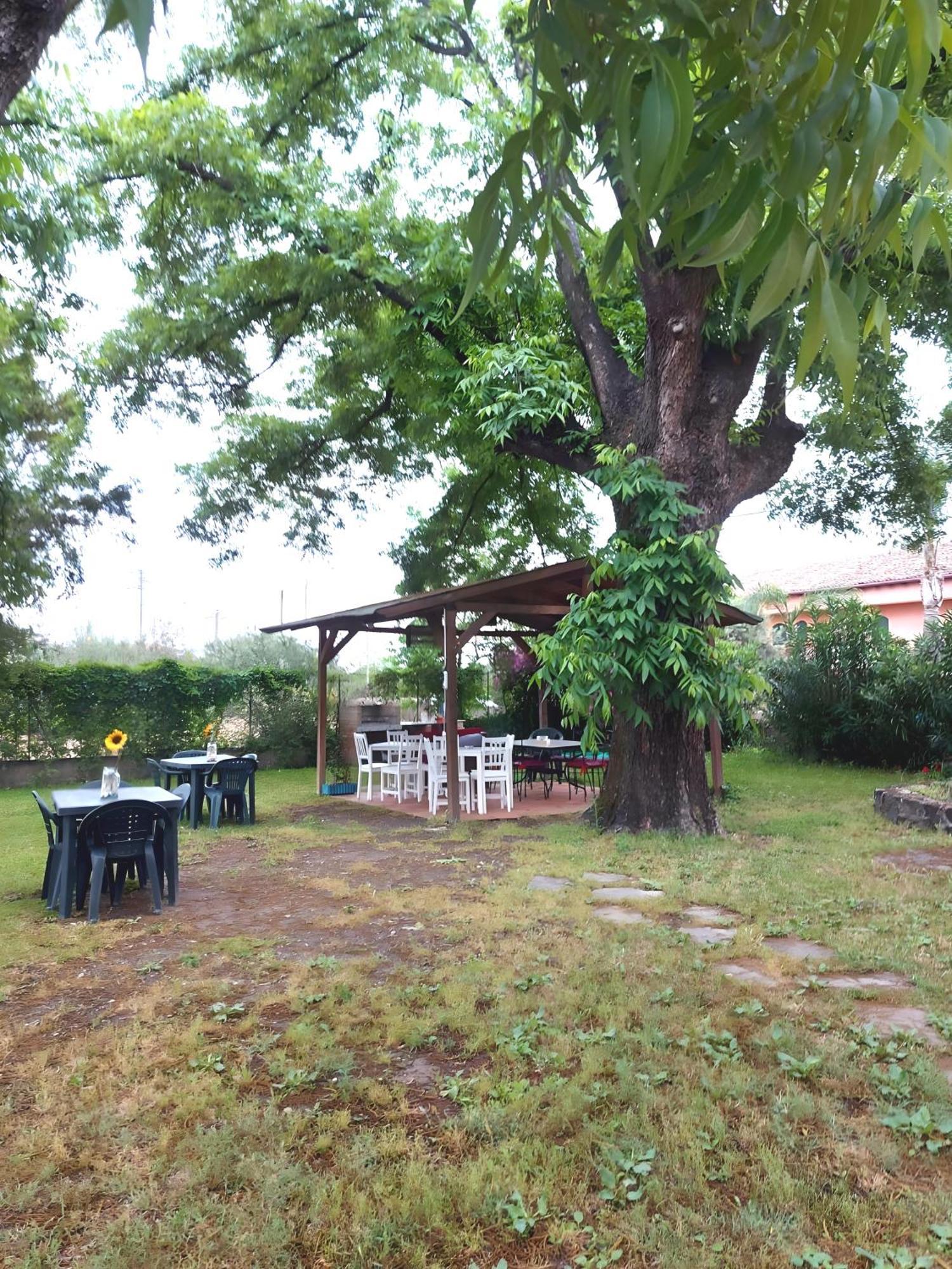 Villa Nadira Giardini Naxos Esterno foto