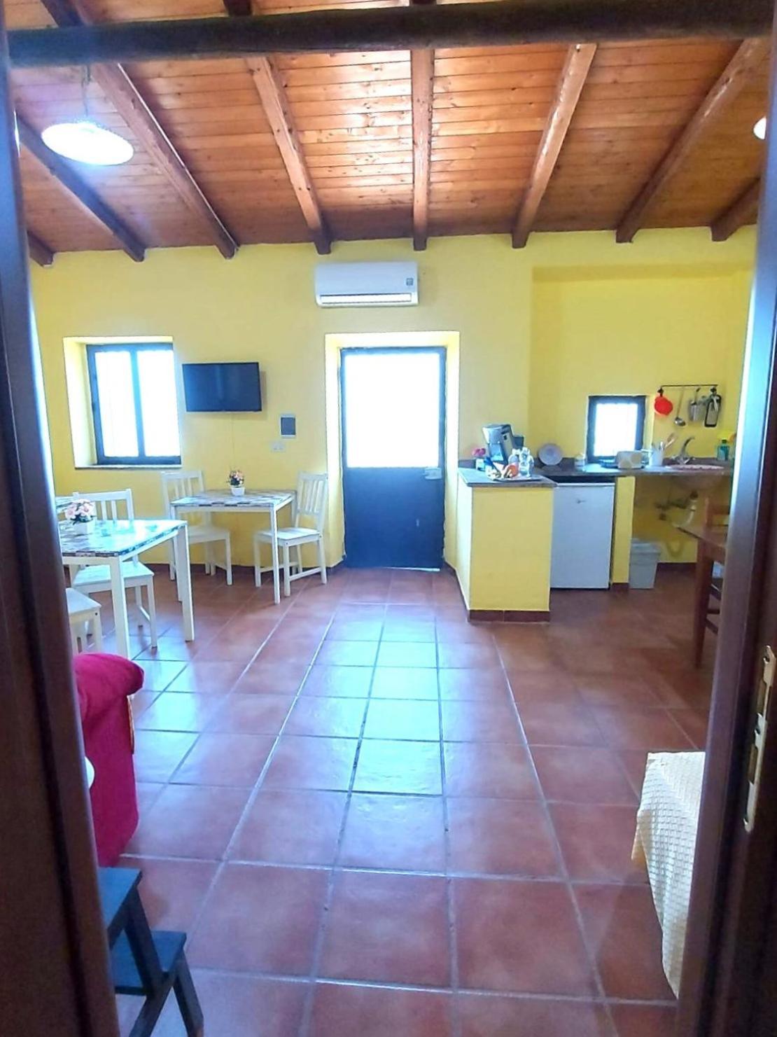 Villa Nadira Giardini Naxos Esterno foto