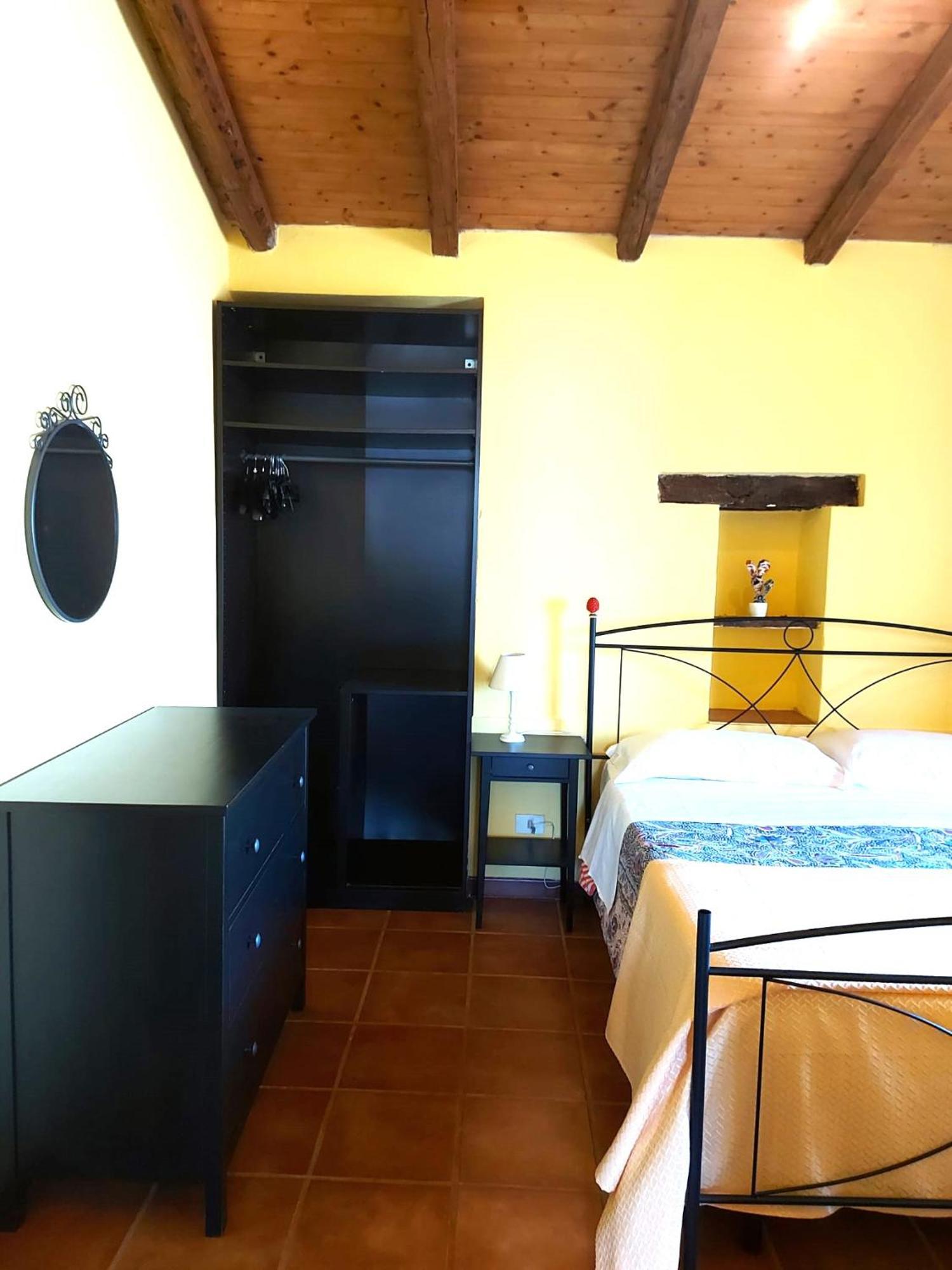 Villa Nadira Giardini Naxos Esterno foto