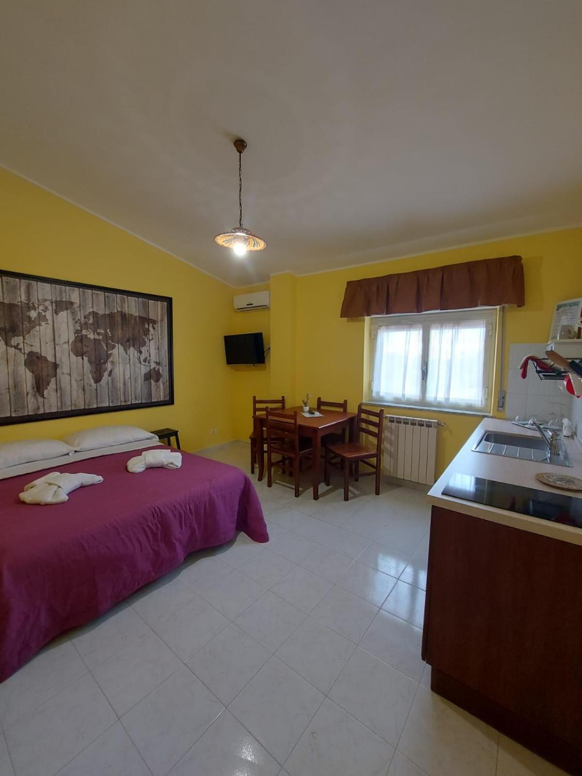 Villa Nadira Giardini Naxos Esterno foto