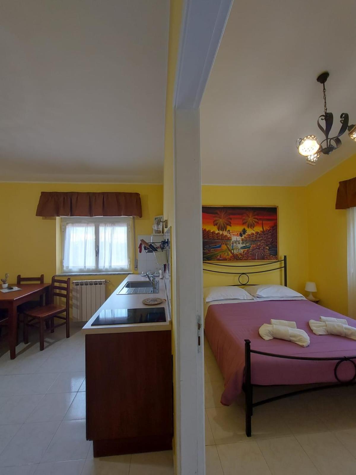 Villa Nadira Giardini Naxos Esterno foto