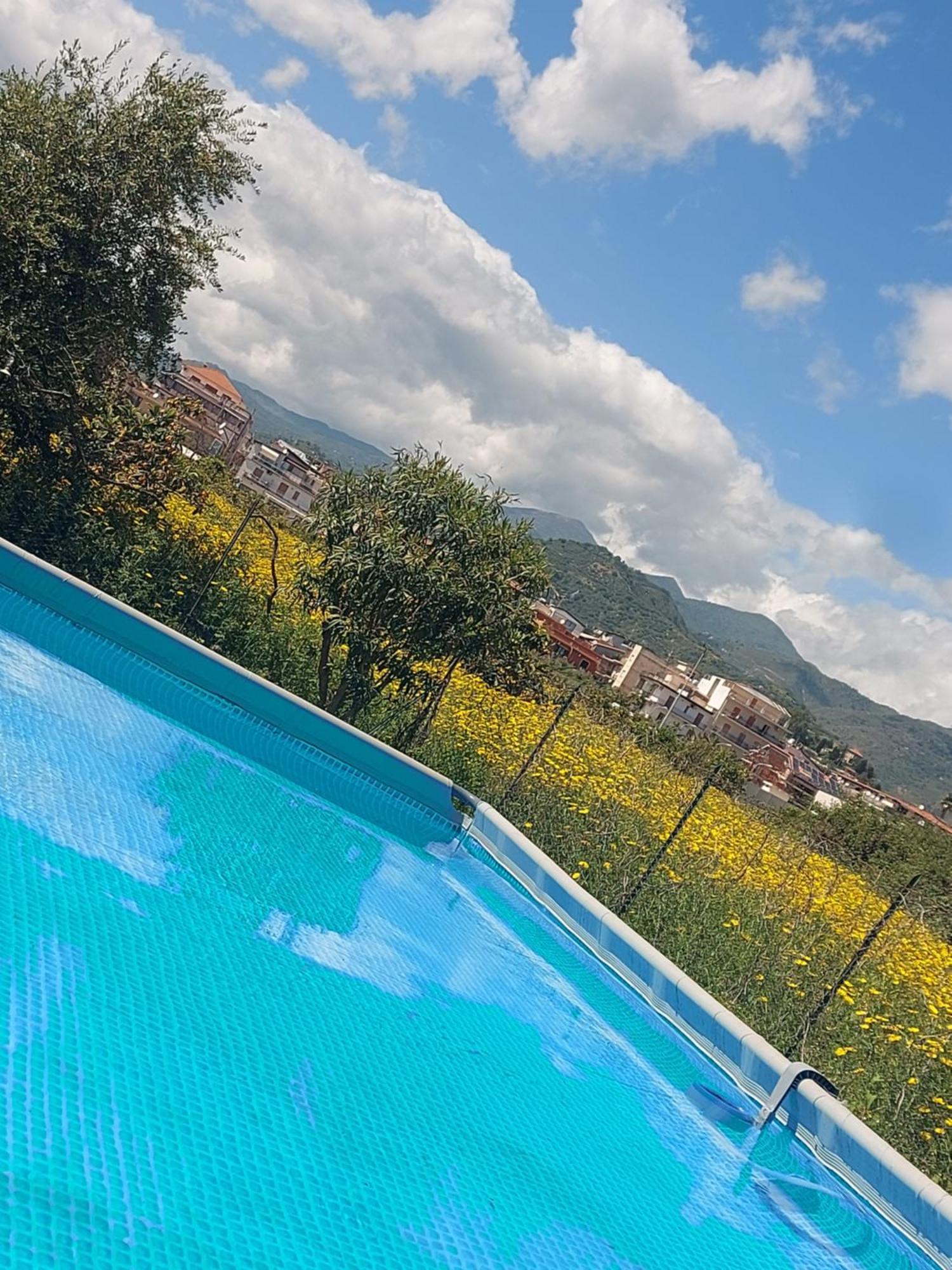 Villa Nadira Giardini Naxos Esterno foto